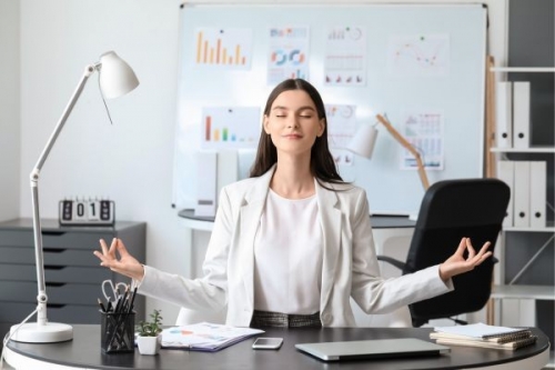 Jak zostać profesjonalnym office managerem i wyr&oacute;żnić się na rynku? Najlepsze praktyki biznesowe w zawodzie office managera