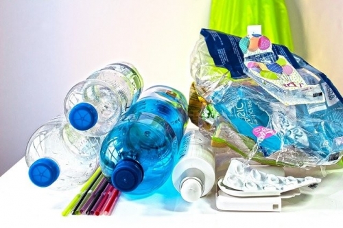 &bdquo;Dyrektywa plastikowa&rdquo; (SUP). Jakie zmiany wprowadza i kiedy wchodzi w życie?